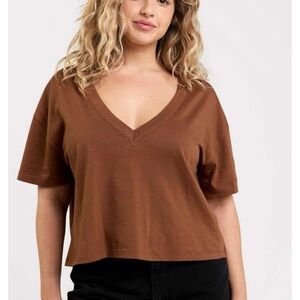 Nuuds Boxy V-Nexk Tee Chocolate